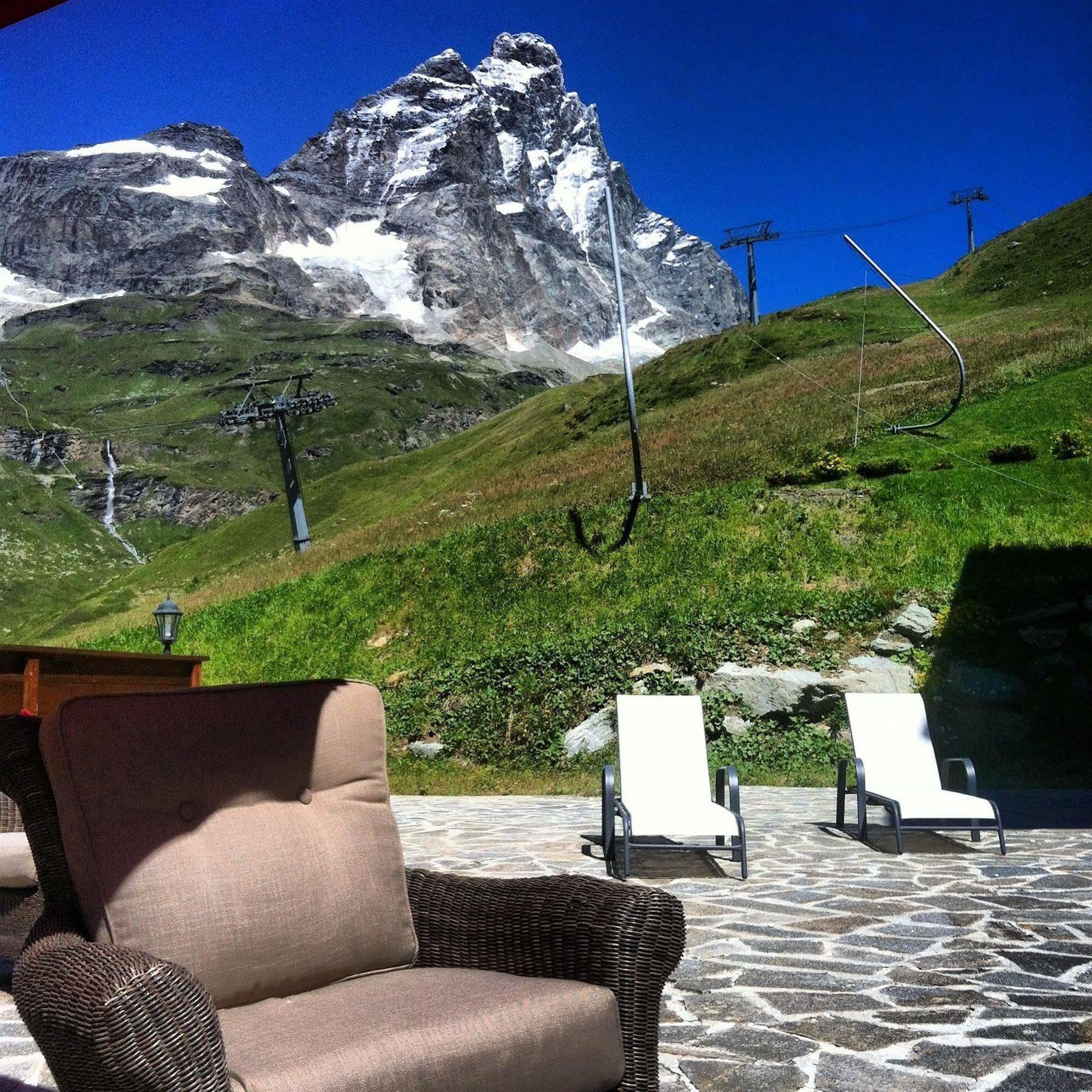 Hotel Meuble Mon Reve Breuil-Cervinia Kültér fotó